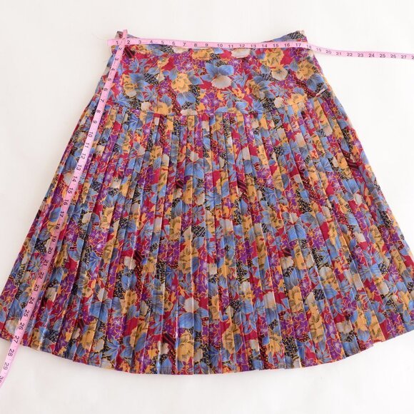 Dresses & Skirts - Vintage Mult-Colour Pleated Midi Skirt  with Floral Design